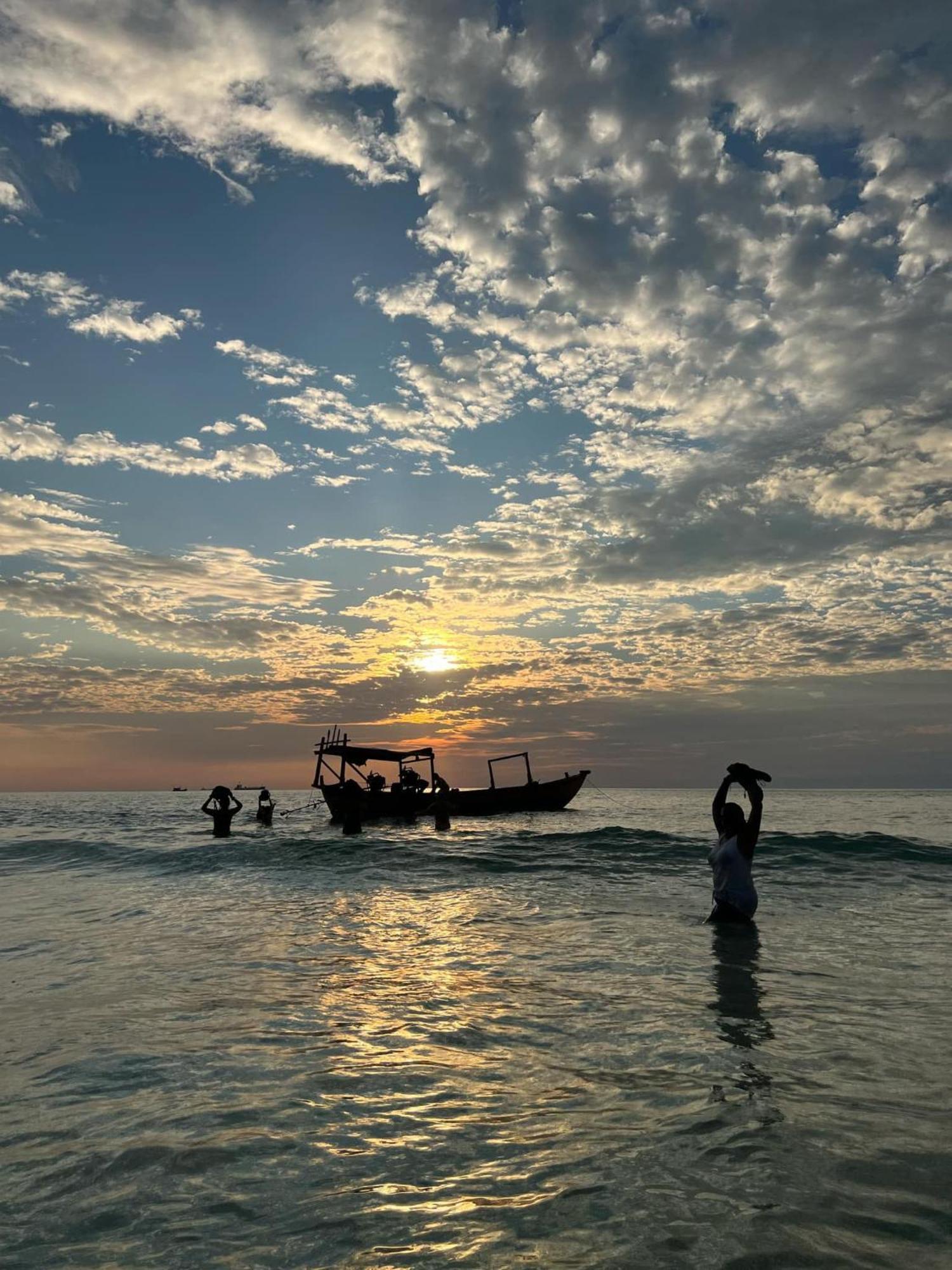 Easy Tiger - M'Pai Bay Beach, Koh Rong Sanloem Εξωτερικό φωτογραφία